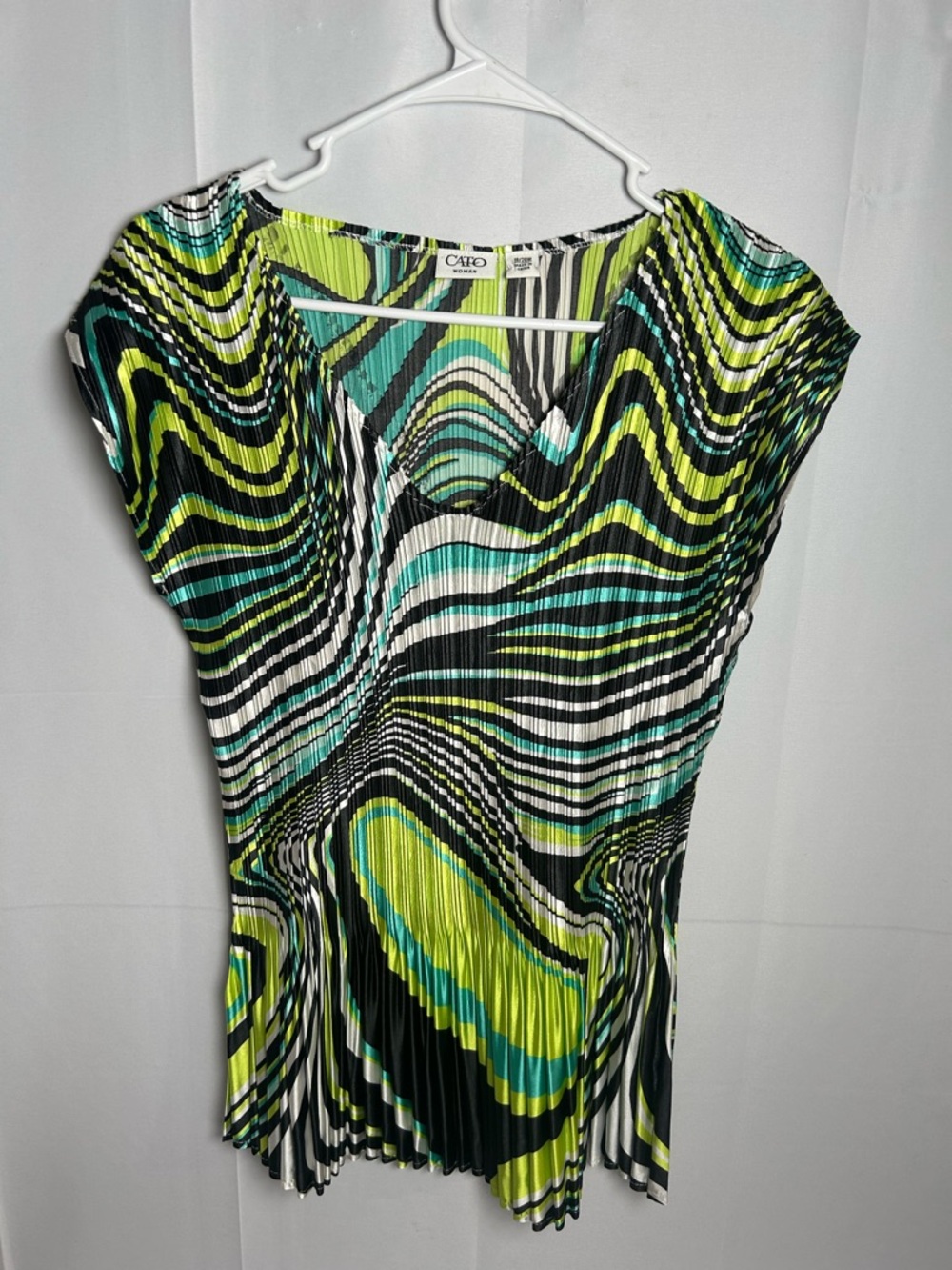 Cato Woman Pleated Wave-Print Blouse in Lime, Teal & Black